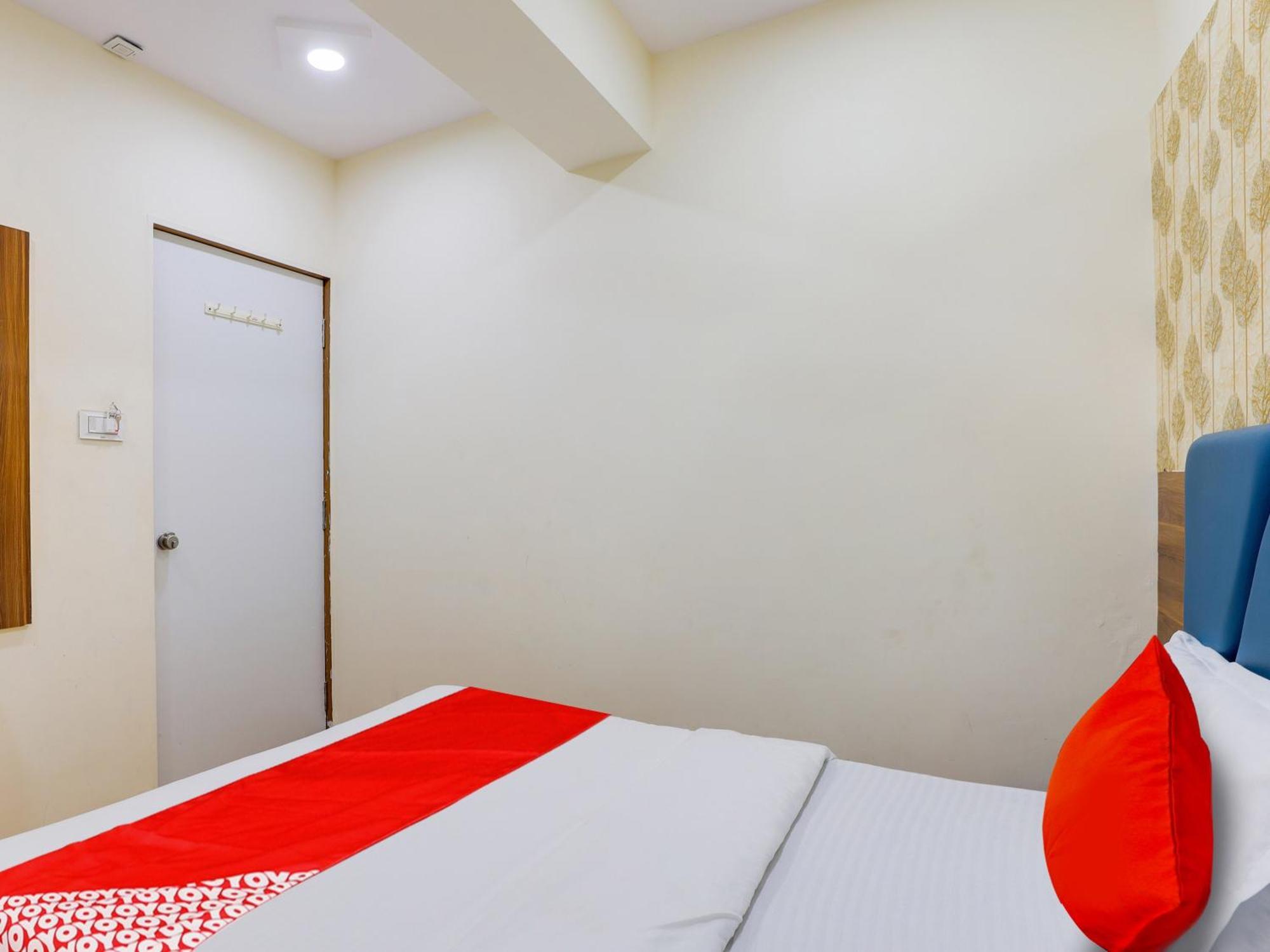 Hotel O Kb Villa Ahmedabad Buitenkant foto