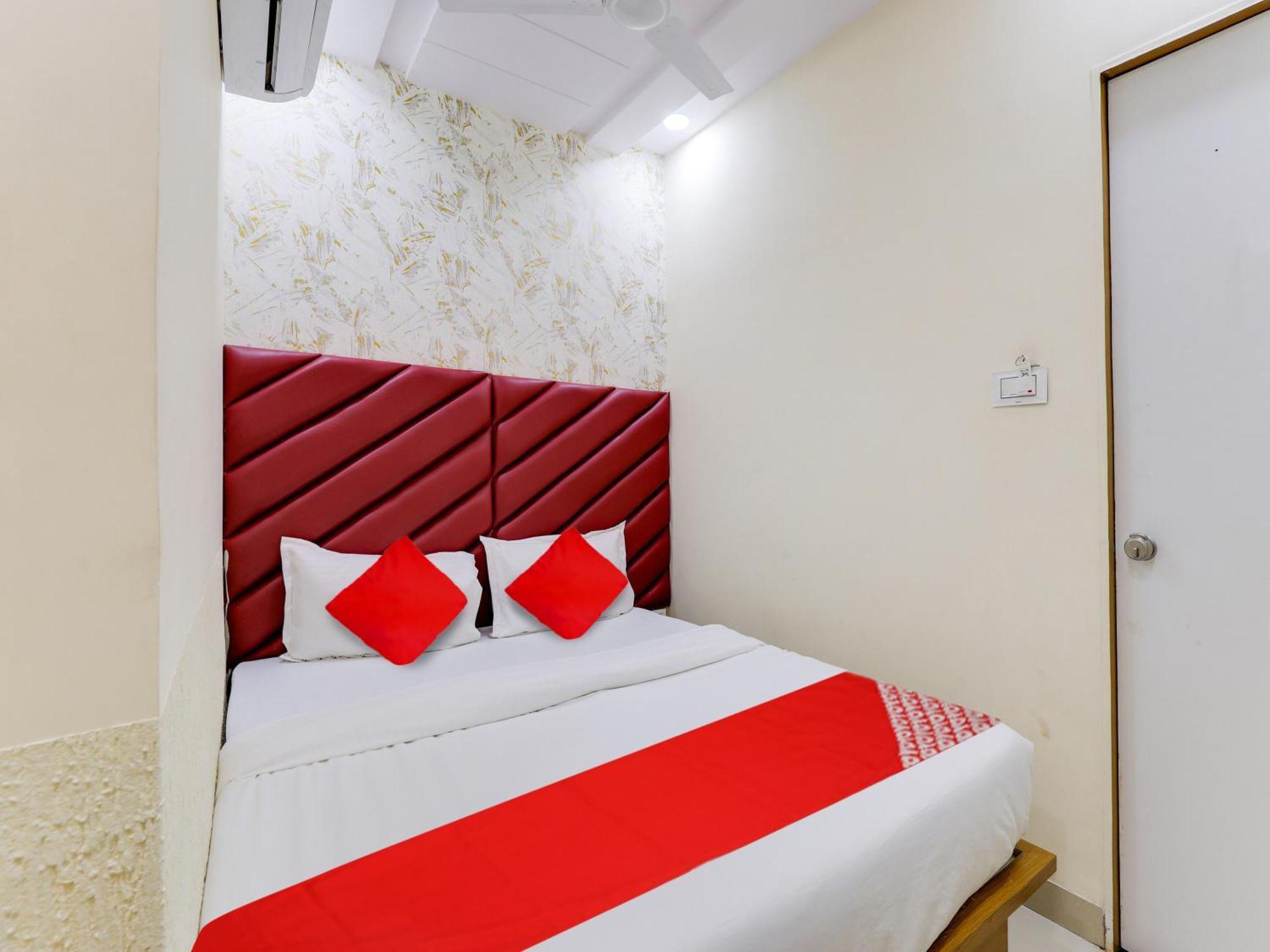 Hotel O Kb Villa Ahmedabad Buitenkant foto